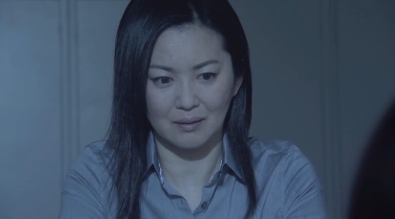 CRIMSON HOUSE: HARUKA DESCOBRE O SEGREDO DA CASA HIMURO E TODA A FAMÍLIA MIYAZAKI CORRE PERIGO.